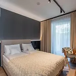 Appartement Lesny Ogrod - Kompleks Wydma & - 200 M Do Morza, Widok Na Sosnowy Las, Lesny Ogrod O Pow 160 M2, Bezplatny Parking, Faktura Vat, Ochrona, Plac Zabaw, Boisko Wielofunkcyjne *