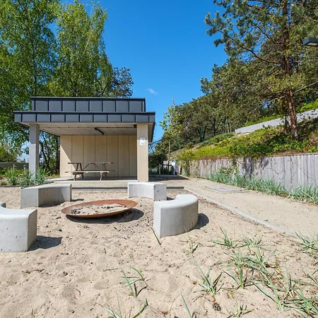 Appartamento Lesny Ogrod - Kompleks Wydma & - 200 M Do Morza, Widok Na Sosnowy Las, Lesny Ogrod O Pow 160 M2, Bezplatny Parking, Faktura Vat, Ochrona, Plac Zabaw, Boisko Wielofunkcyjne