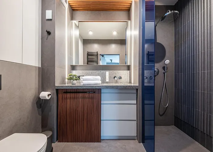 Leśny Ogród - Kompleks Wydma&las - 200 M Do Morza, Widok Na Sosnowy Las, Leśny Ogród O Pow 160 M2, Bezpłatny Parking, Faktura Vat, Ochrona, Plac Zabaw, Boisko Wielofunkcyjne Apartamento *